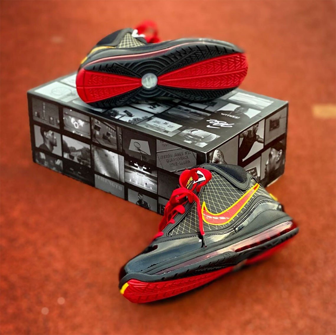 Nike LeBron 7 retro