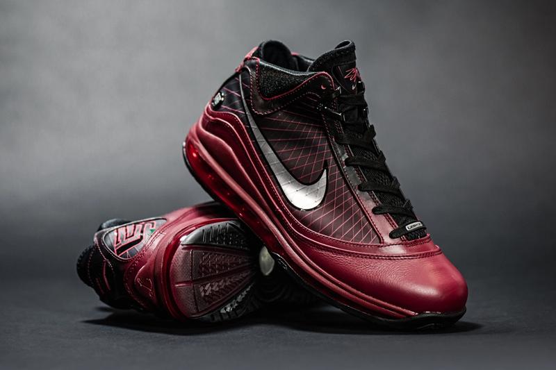 Nike LeBron 7 retro