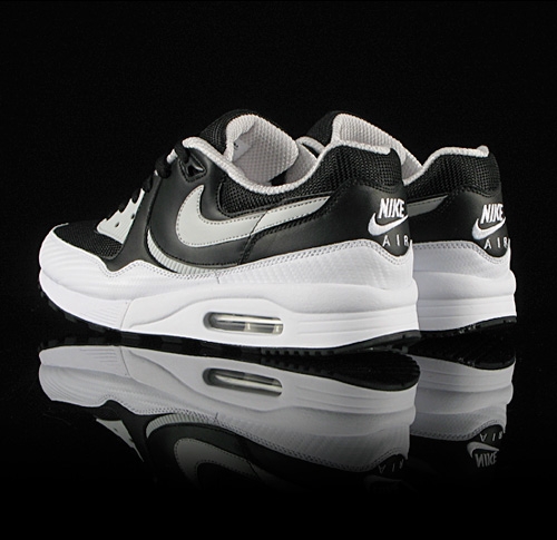 Nike Air Max Light
