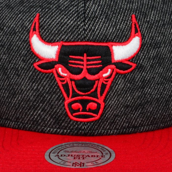 Купить Кепка Mitchell & Ness Chicago Bulls | EU146-CHIBUL в Москве или заказать доставку на Slamdunk.su
