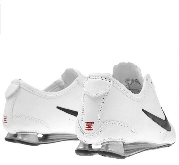 2010 nike shox