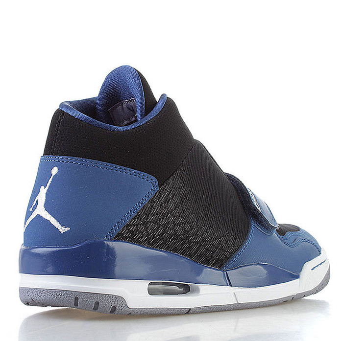 Jordan flight club shop 90s