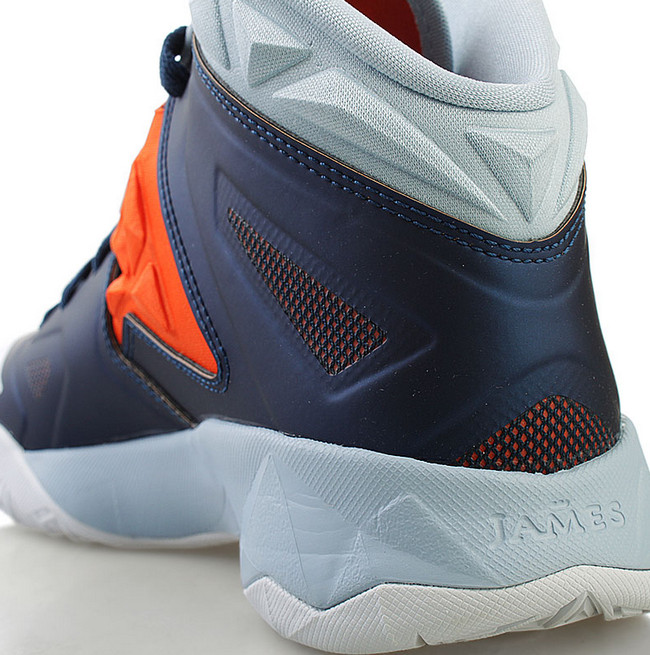 Купить Баскетбольные кроссовки Nike Zoom Soldier VII | 599264-401 в Москве или заказать доставку на Slamdunk.su