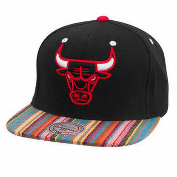 Кепка Mitchell & Ness Chicago Bulls  - картинка