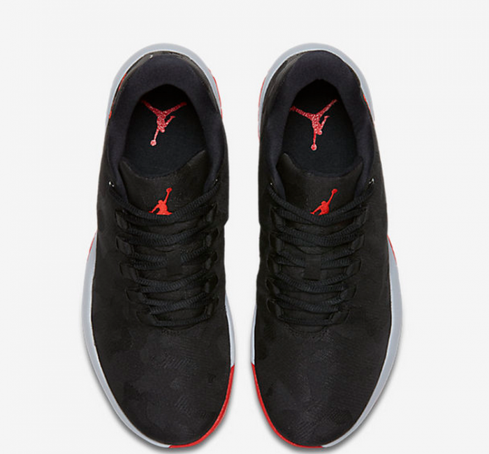 Купить Баскетбольные кроссовки Jordan B. Fly | 881444-006 в Москве или заказать доставку на Slamdunk.su