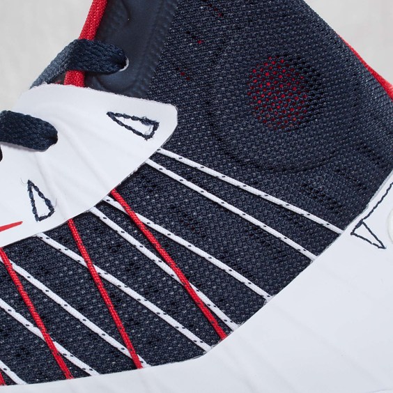 Купить Баскетбольные кроссовки Nike Lunar Hyperdunk 2012 | 524934-102 в Москве или заказать доставку на Slamdunk.su