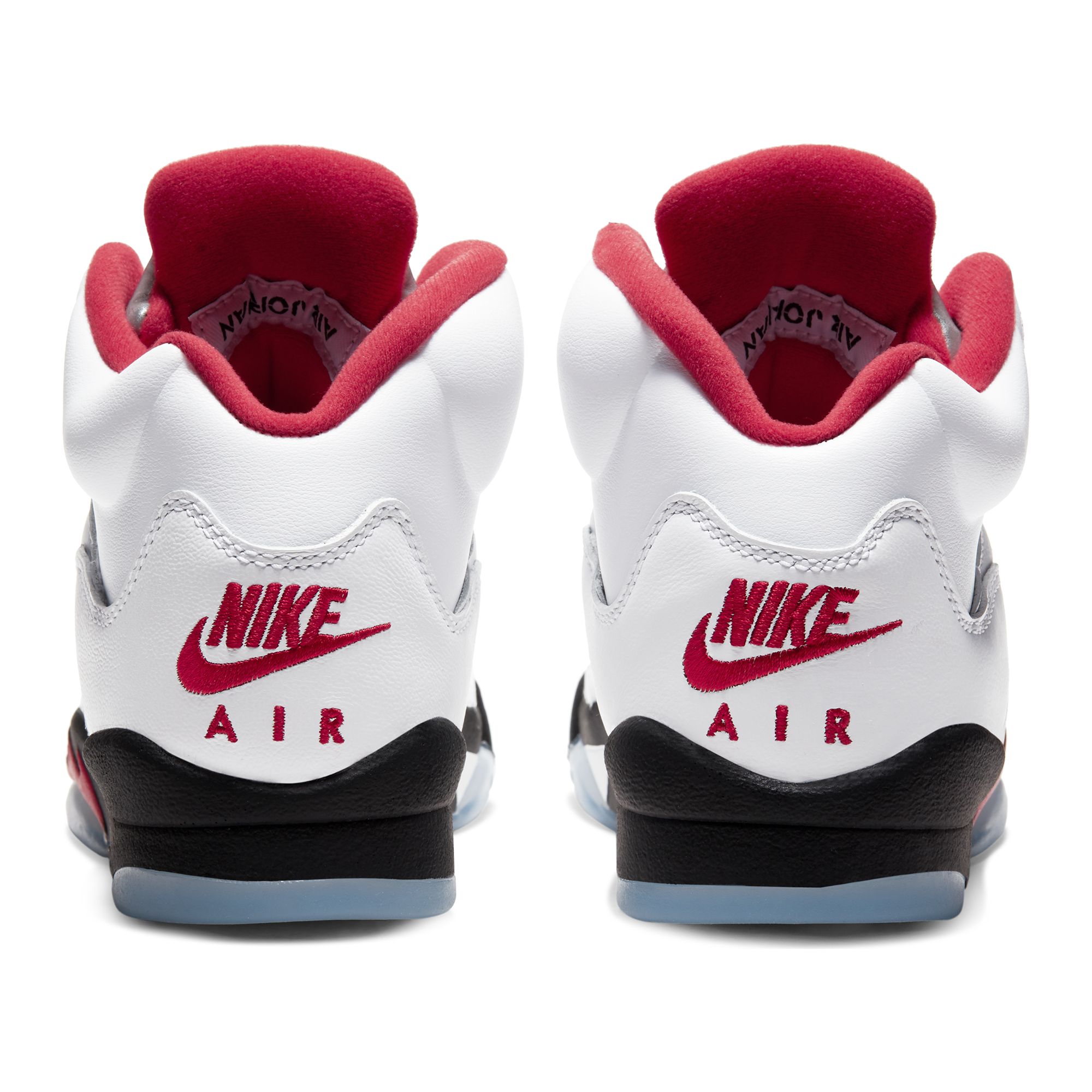 Купить Кроссовки Air Jordan 5 Retro (GS) Shoe | 440888-102 в Москве или заказать доставку на Slamdunk.su