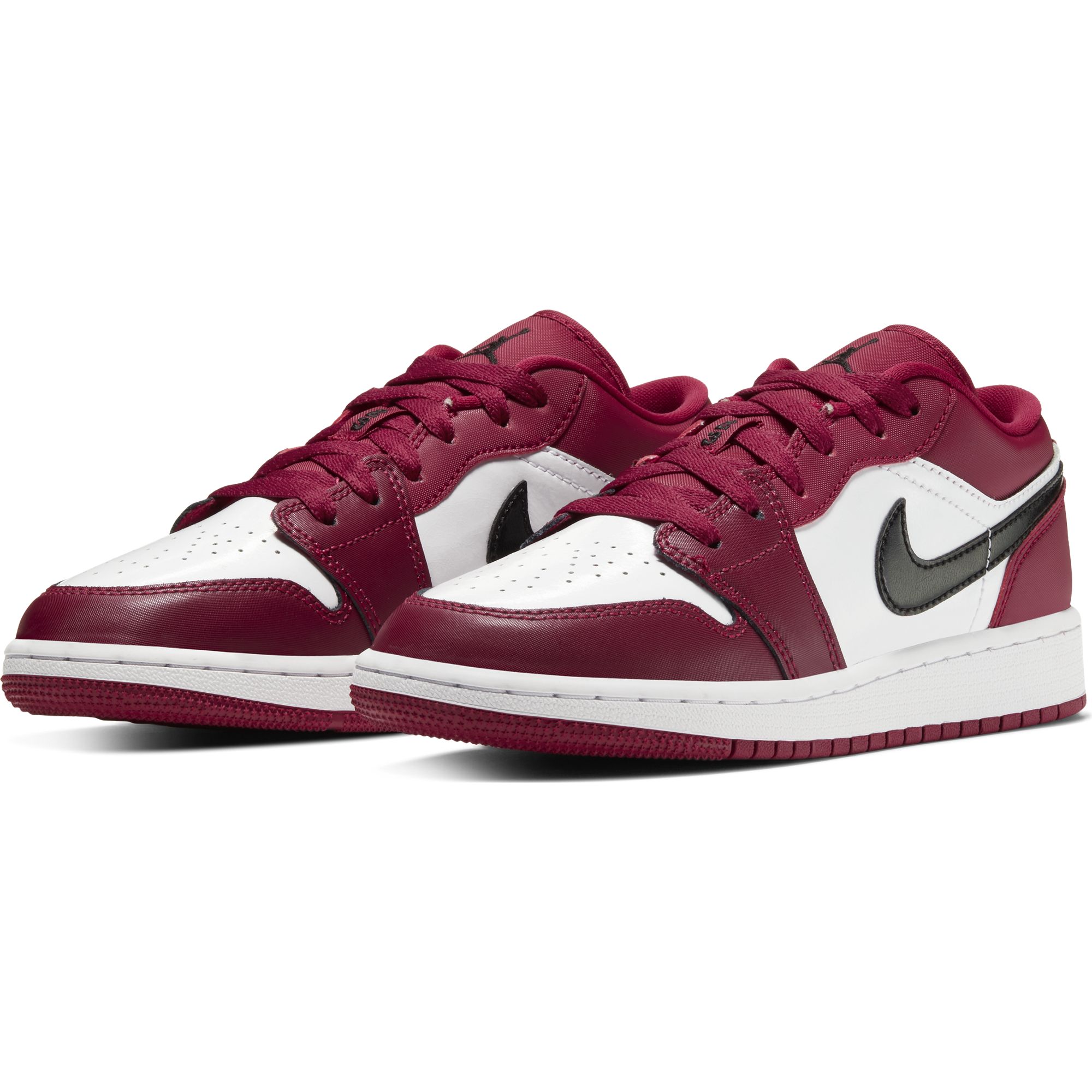 Купить Кроссовки Boys' Air Jordan 1 Low (GS) Shoe | 553560-604 в Москве или заказать доставку на Slamdunk.su