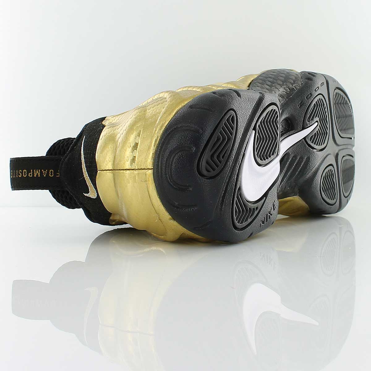 Купить Баскетбольные кроссовки Nike Air Foamposite Pro | 624041-701 в Москве или заказать доставку на Slamdunk.su