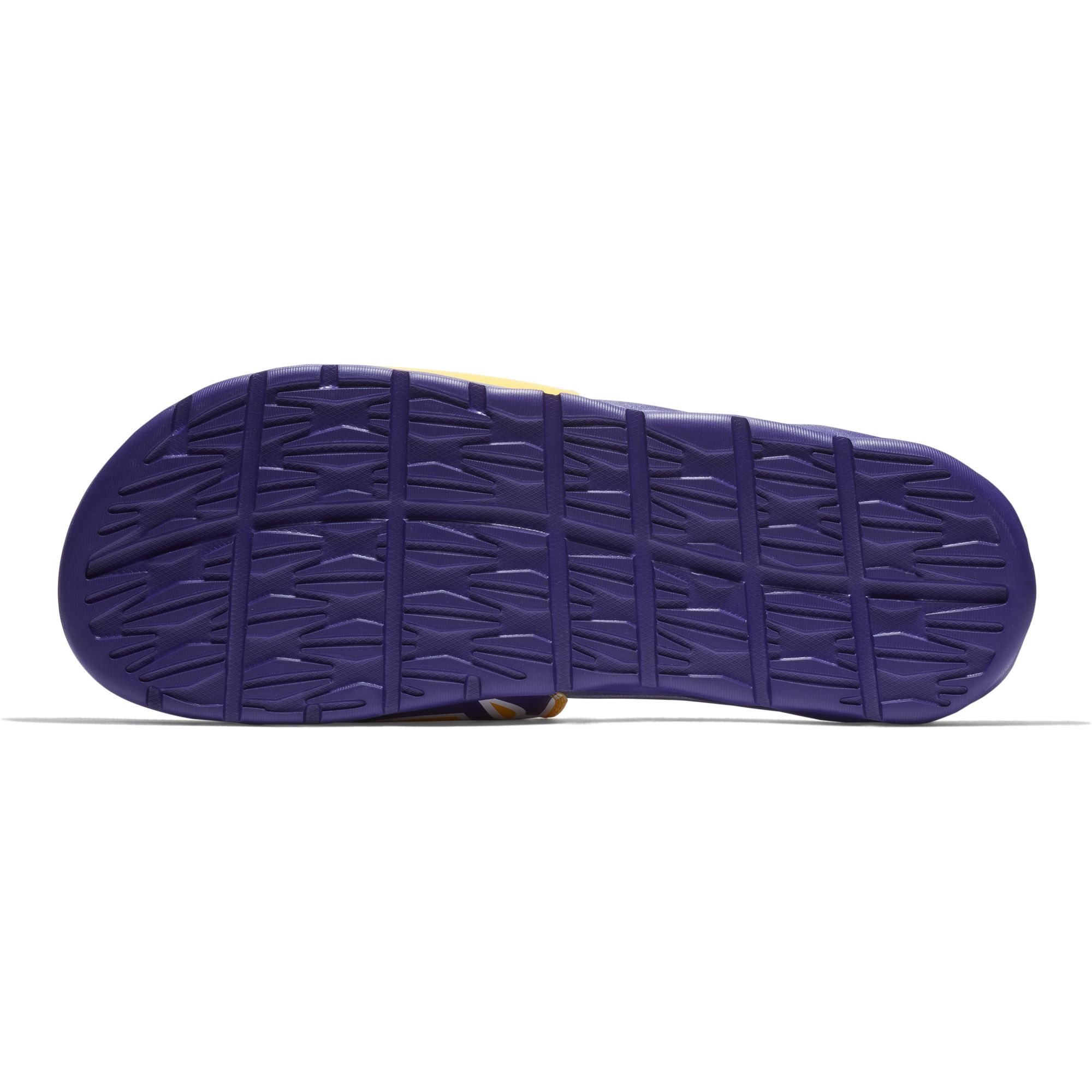 Купить Сланцы Nike Benassi Solarsoft NBA "Knicks" | 917551-800 в Москве или заказать доставку на Slamdunk.su