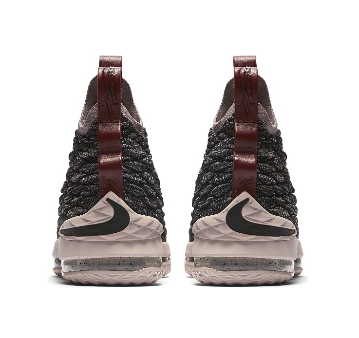 Nike LeBron XV GS 922811 003