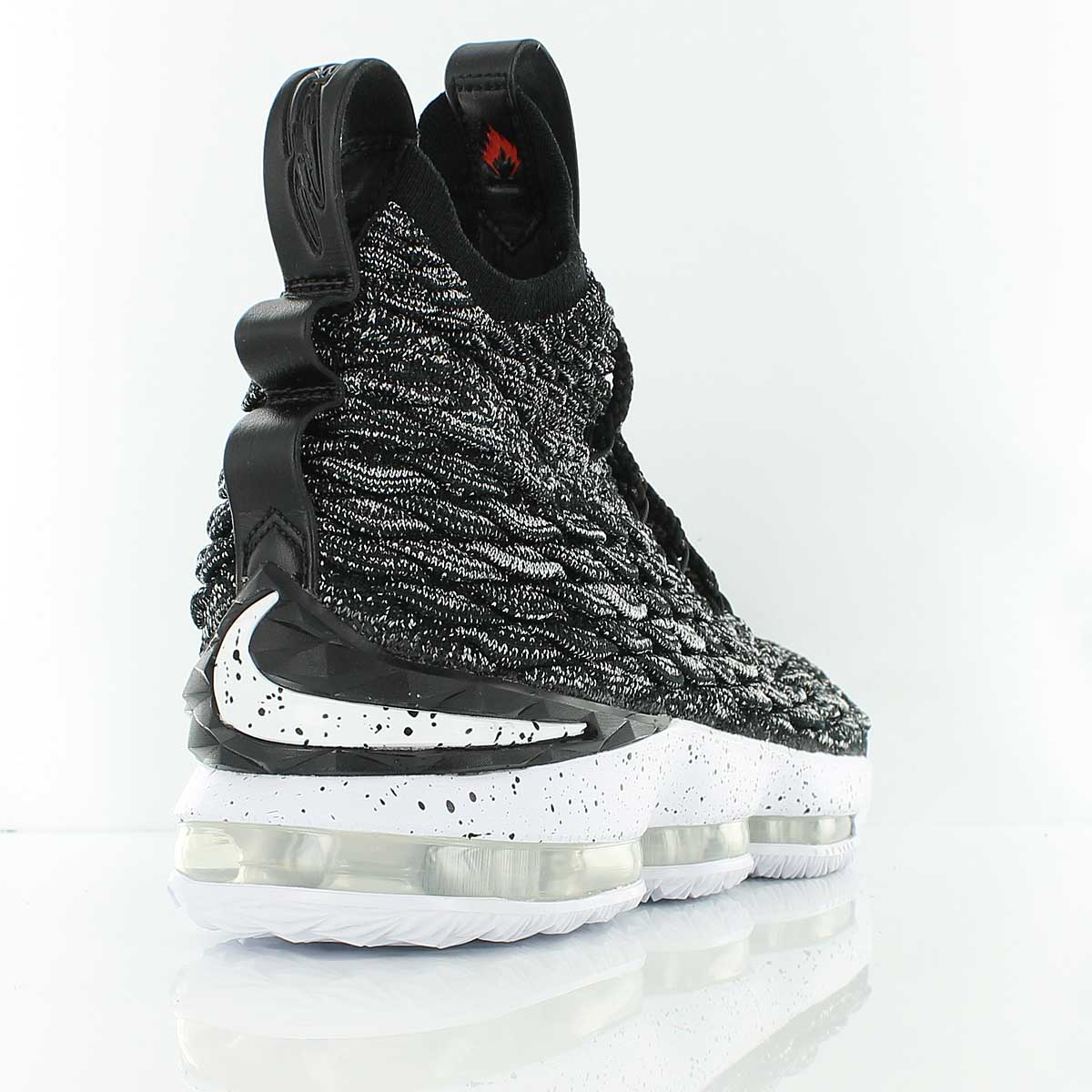 Купить Баскетбольные  кроссовки Nike Lebron XV | 897648-002 в Москве или заказать доставку на Slamdunk.su