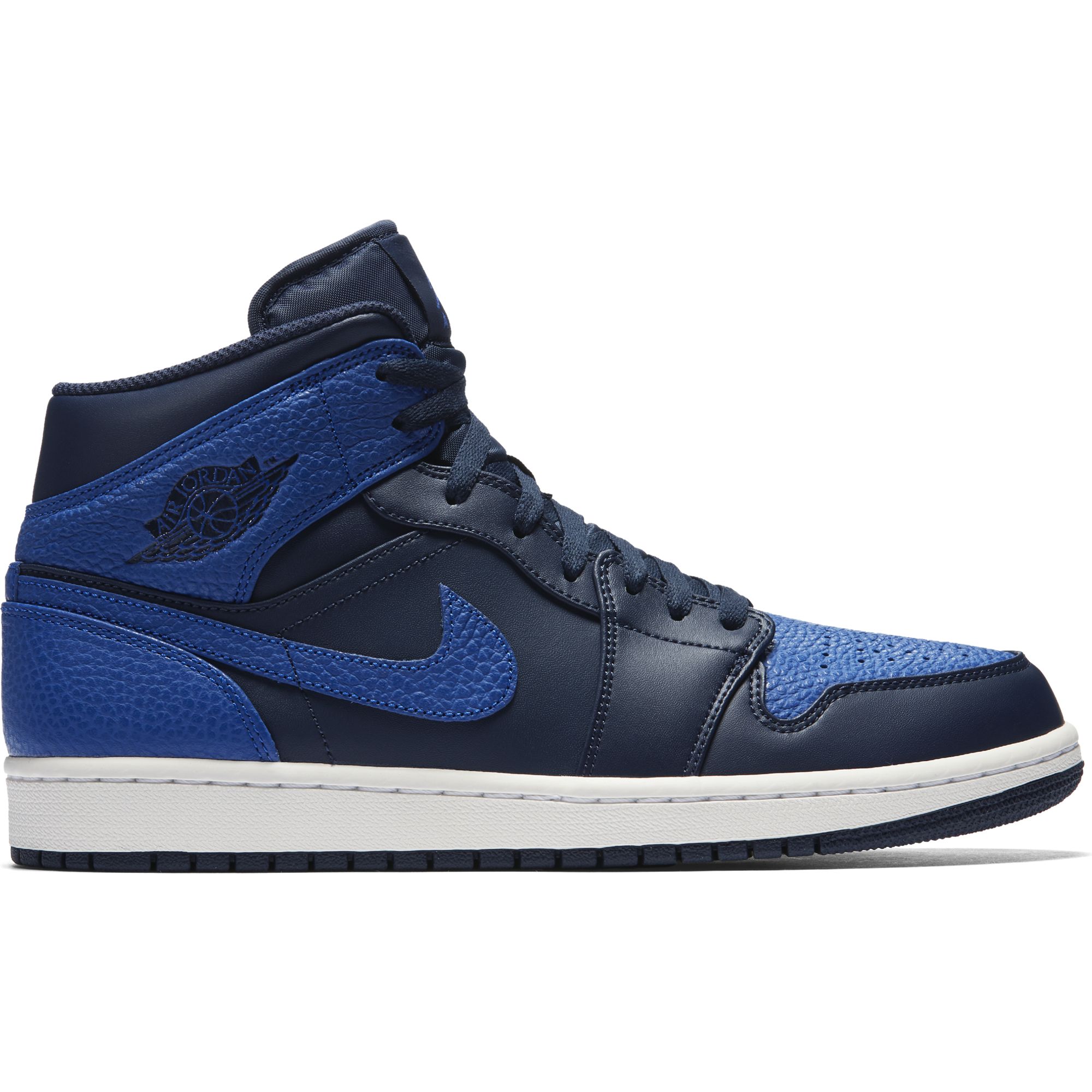 Кроссовки nike jordan mid. Nike Air Jordan 1 Mid Blue Black. Nike Air Jordan 1 Mid Obsidian. Кроссовки Air Jordan 1 Mid. Nike Air Jordan 1 Mid Blue Black White.