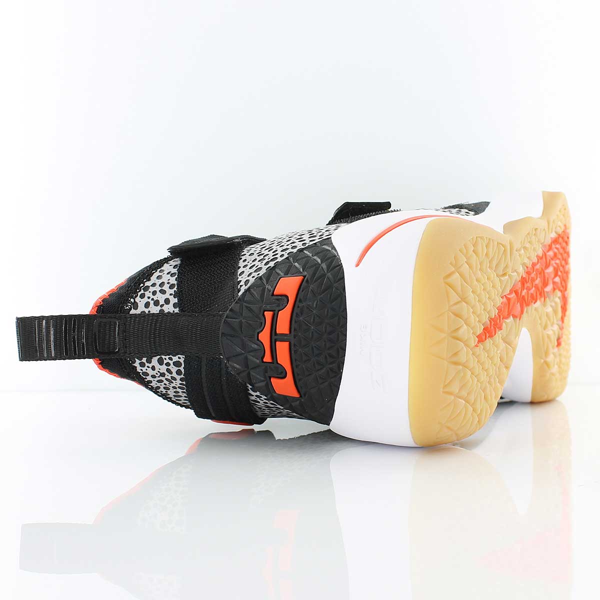 Купить Баскетбольные кроссовки Nike Lebron Soldier XI SFG | 897646-006 в Москве или заказать доставку на Slamdunk.su
