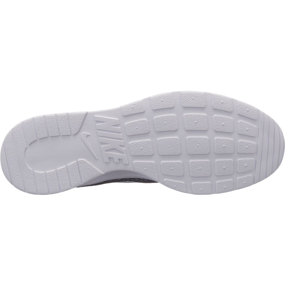 Купить Кроссовки Nike Tanjun Se | 844887-013 в Москве или заказать доставку на Slamdunk.su