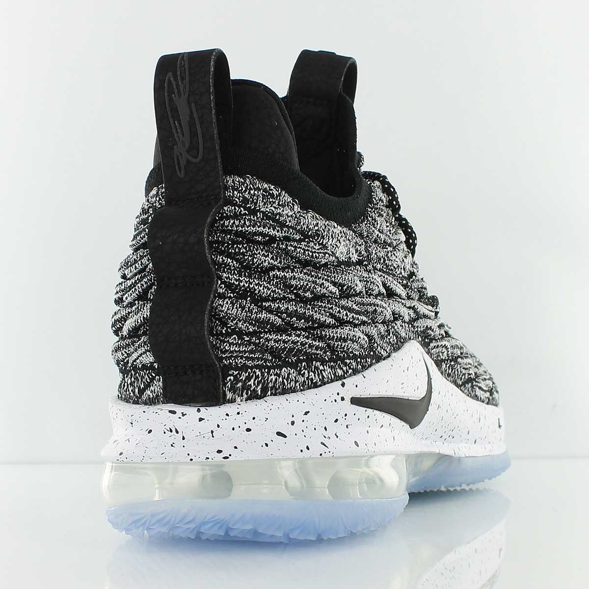 Купить Баскетбольные кроссовки Nike LeBron XV Low | AO1755-002 в Москве или заказать доставку на Slamdunk.su