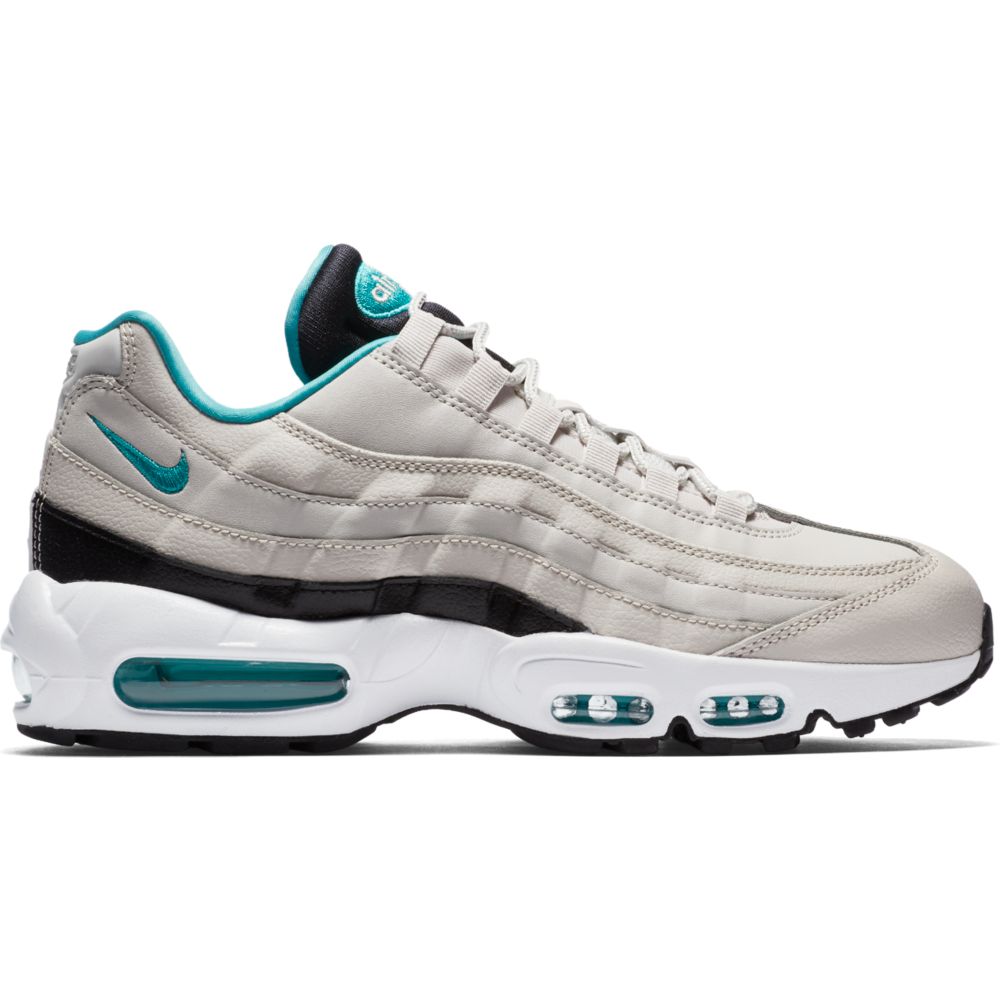 Купить Кроссовки Nike Air Max 95 Essential | 749766-027 в Москве или заказать доставку на Slamdunk.su