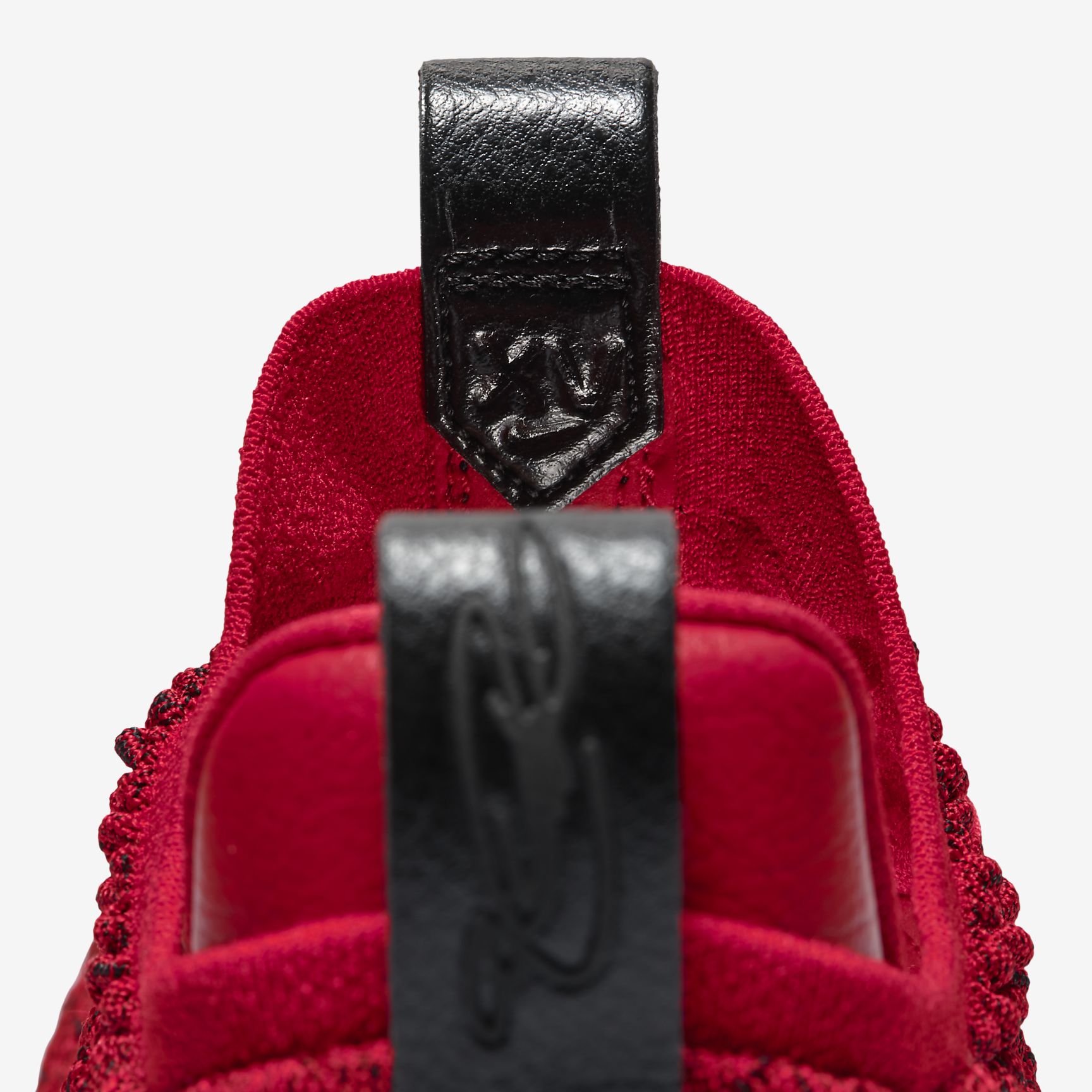 Купить Баскетбольные кроссовки Nike LeBron XV Low | AO1755-600 в Москве или заказать доставку на Slamdunk.su