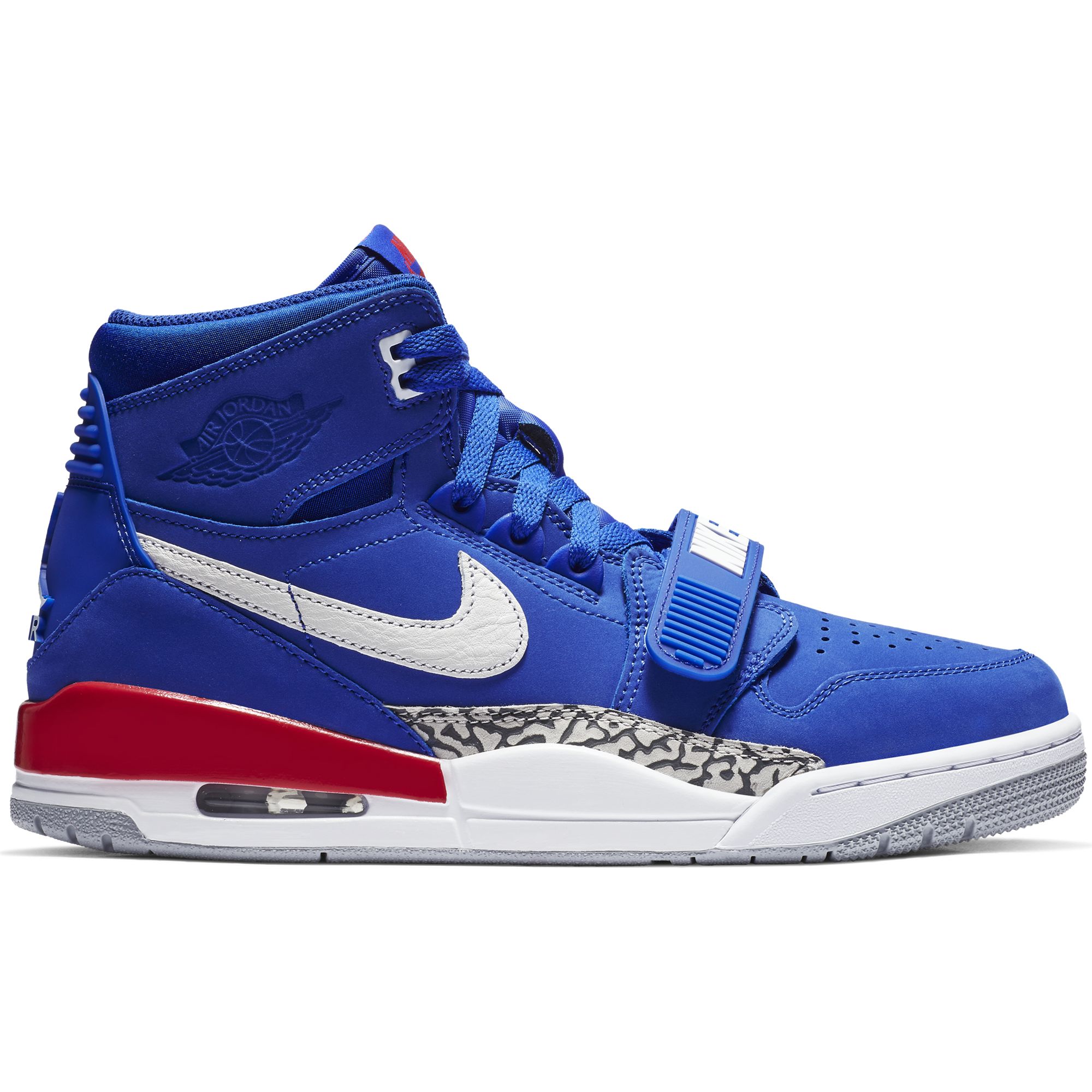 

Кроссовки Jordan Legacy 312