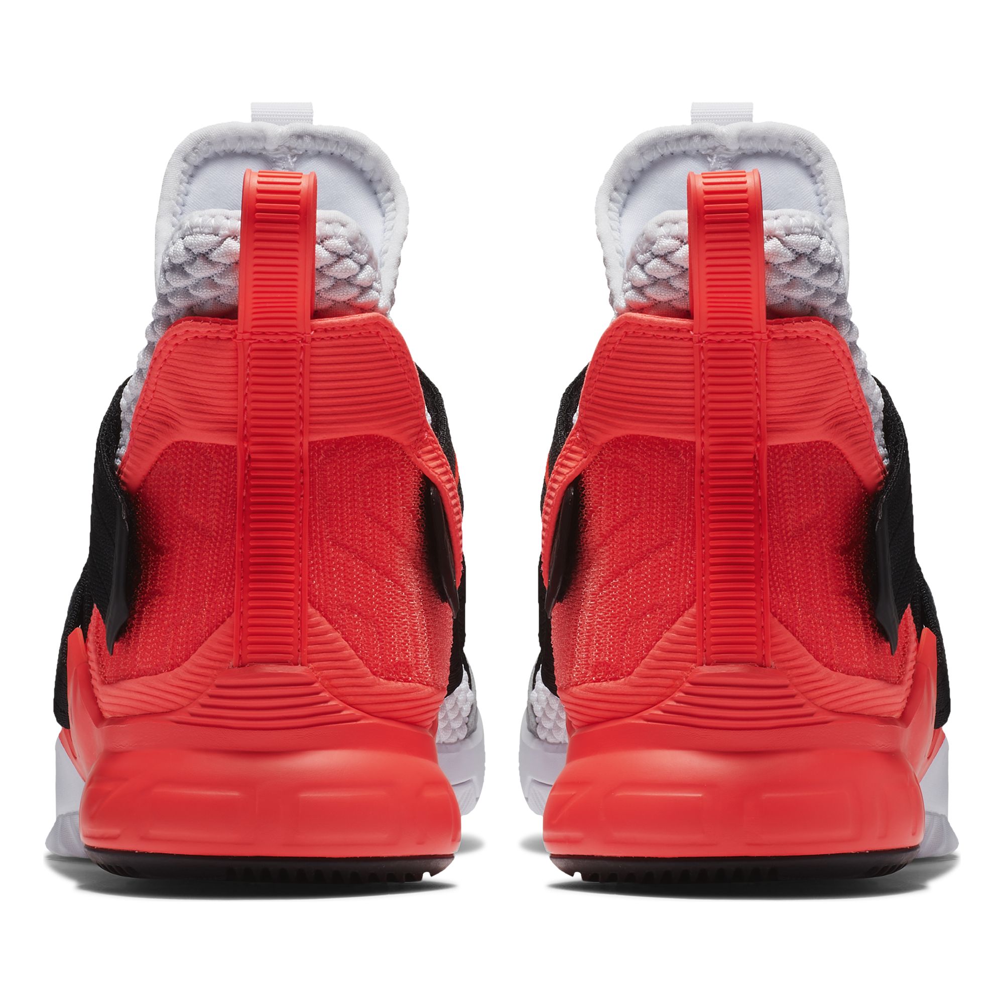 Купить Баскетбольные кроссовки Nike LeBron Soldier XII SFG | AO4054-102 в Москве или заказать доставку на Slamdunk.su