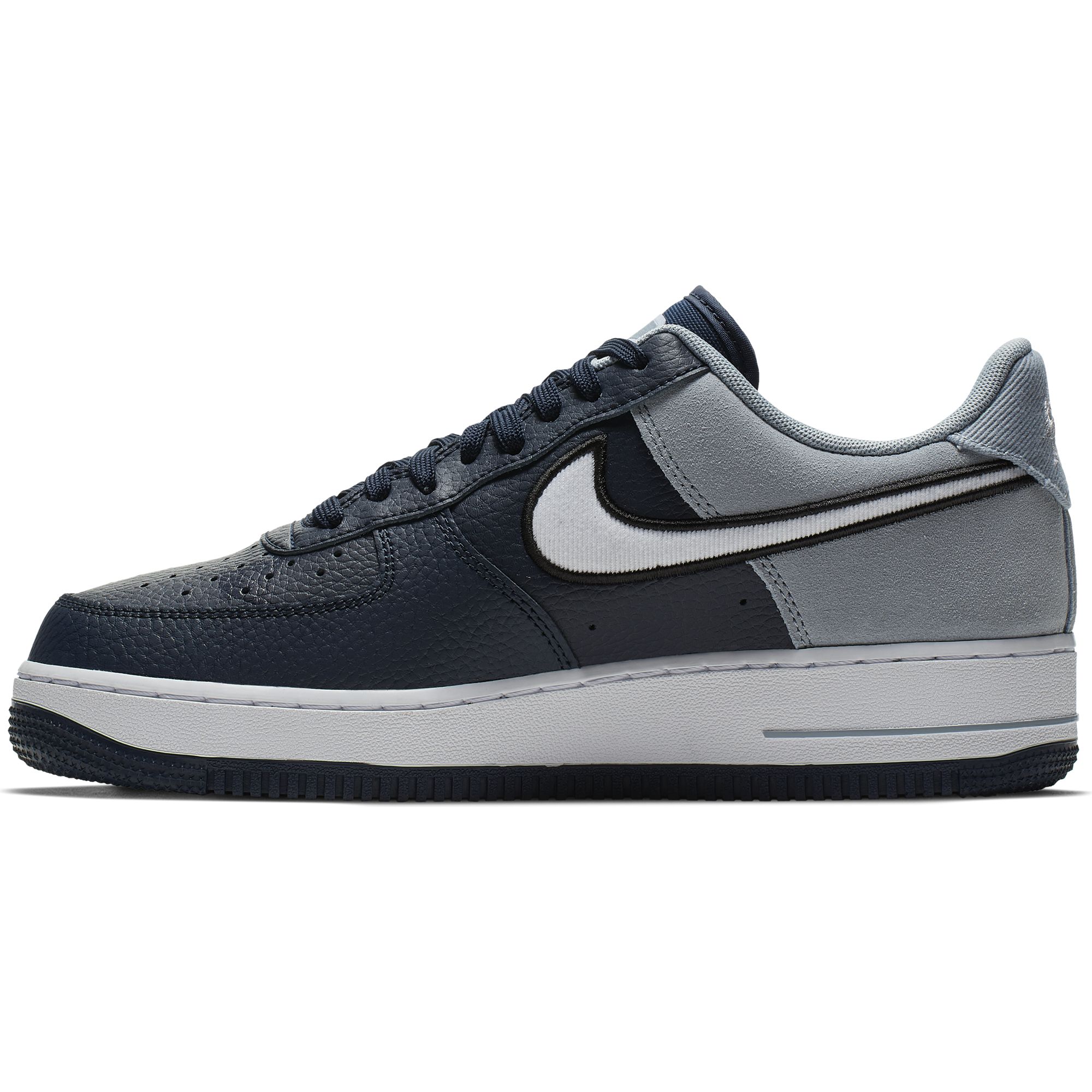 Nike Air Force 1 07 LV8 1