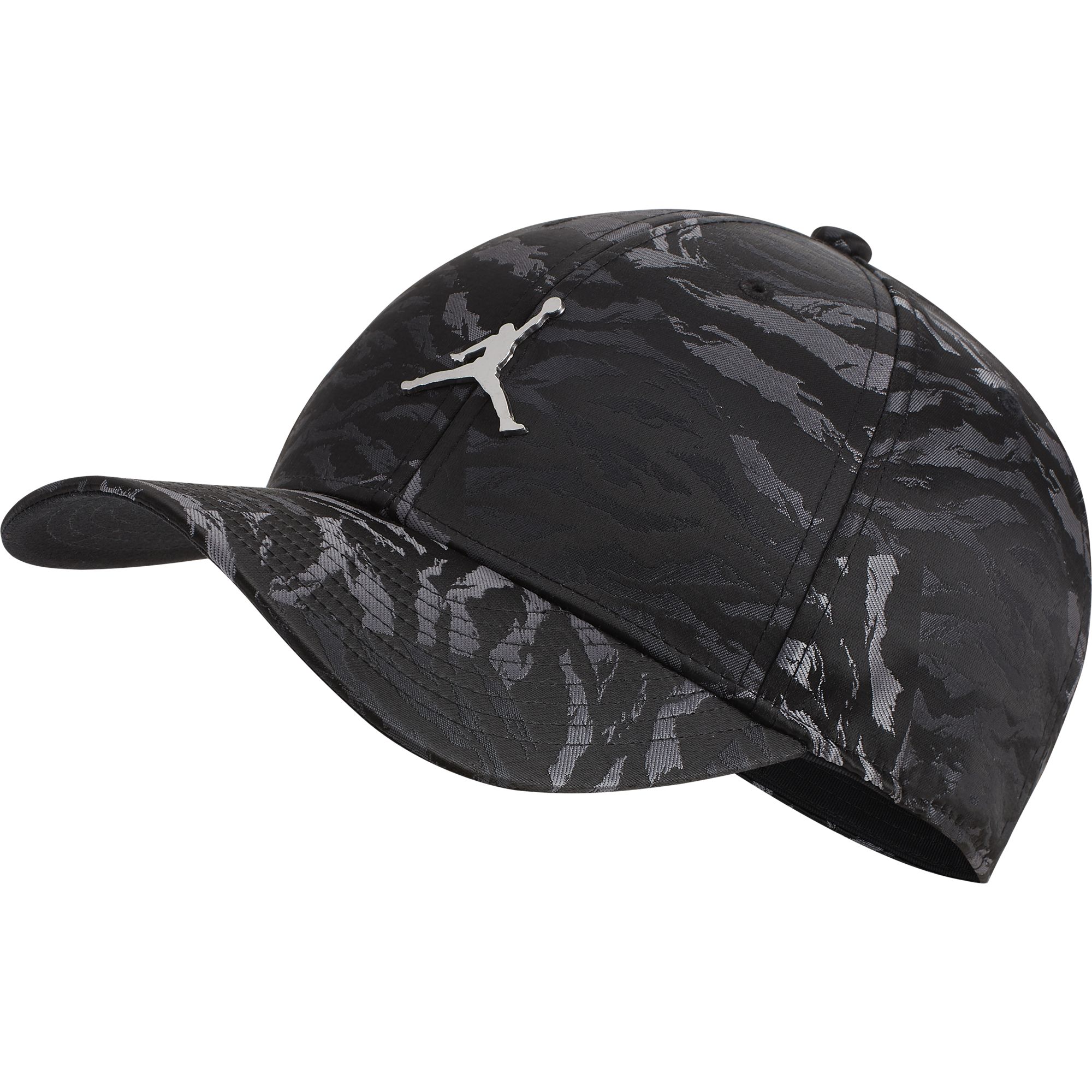 

Кепка Jordan Legacy91 Camo