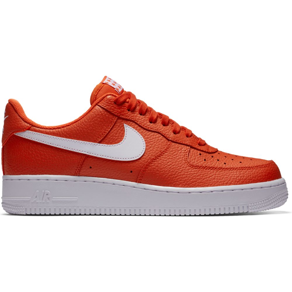 Кроссовки Nike Air Force 1 '07 - картинка