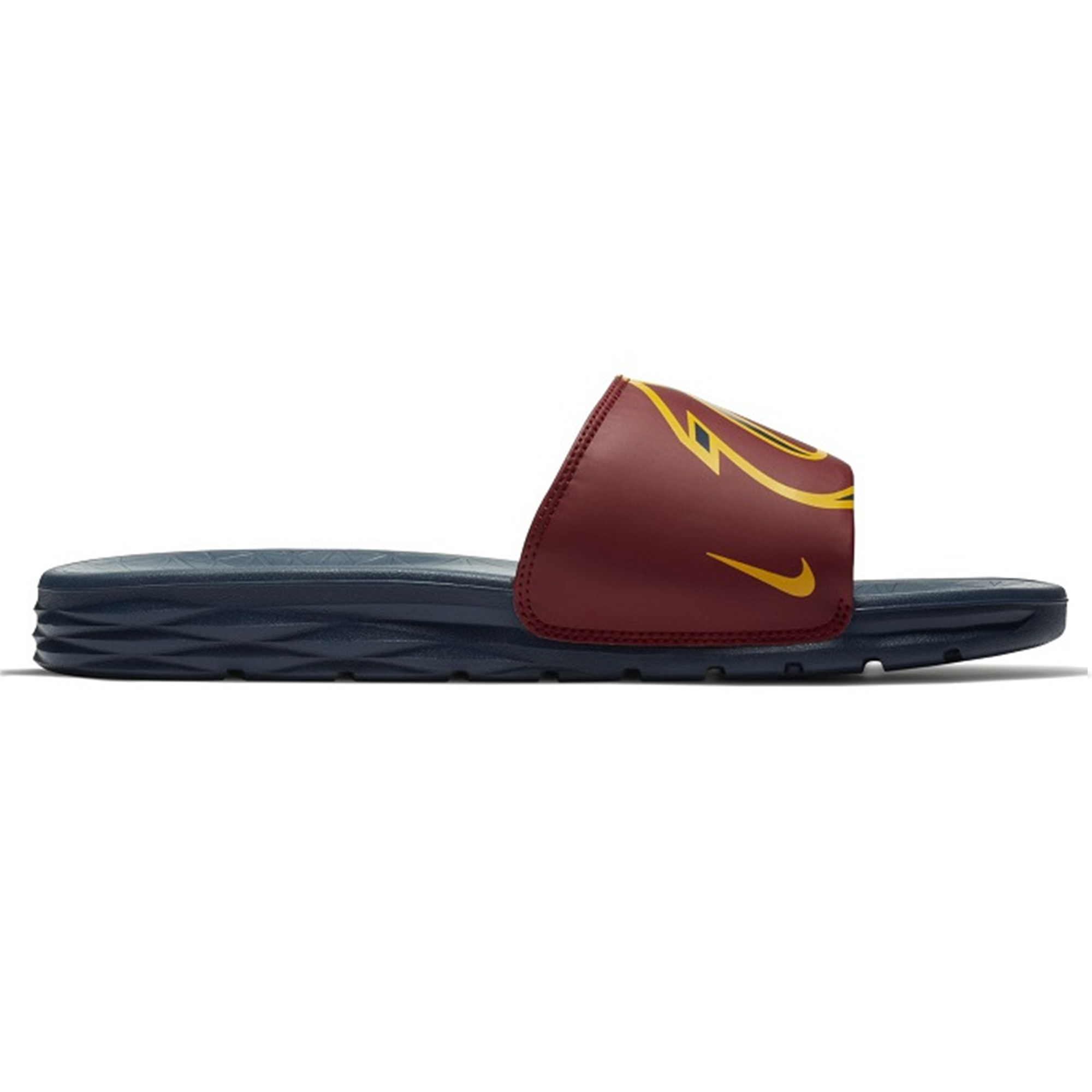 Купить Сланцы Nike Benassi Solarsoft NBA "Cavs" | 917551-601 в Москве или заказать доставку на Slamdunk.su
