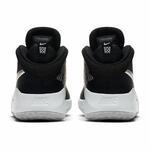 Детские баскетбольные кроссовки Nike Team Hustle D 9 (GS) - картинка