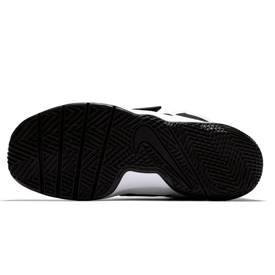 Купить Детские баскетбольные кроссовки Nike Team Hustle D 8 (PS) | 881942-100 в Москве или заказать доставку на Slamdunk.su