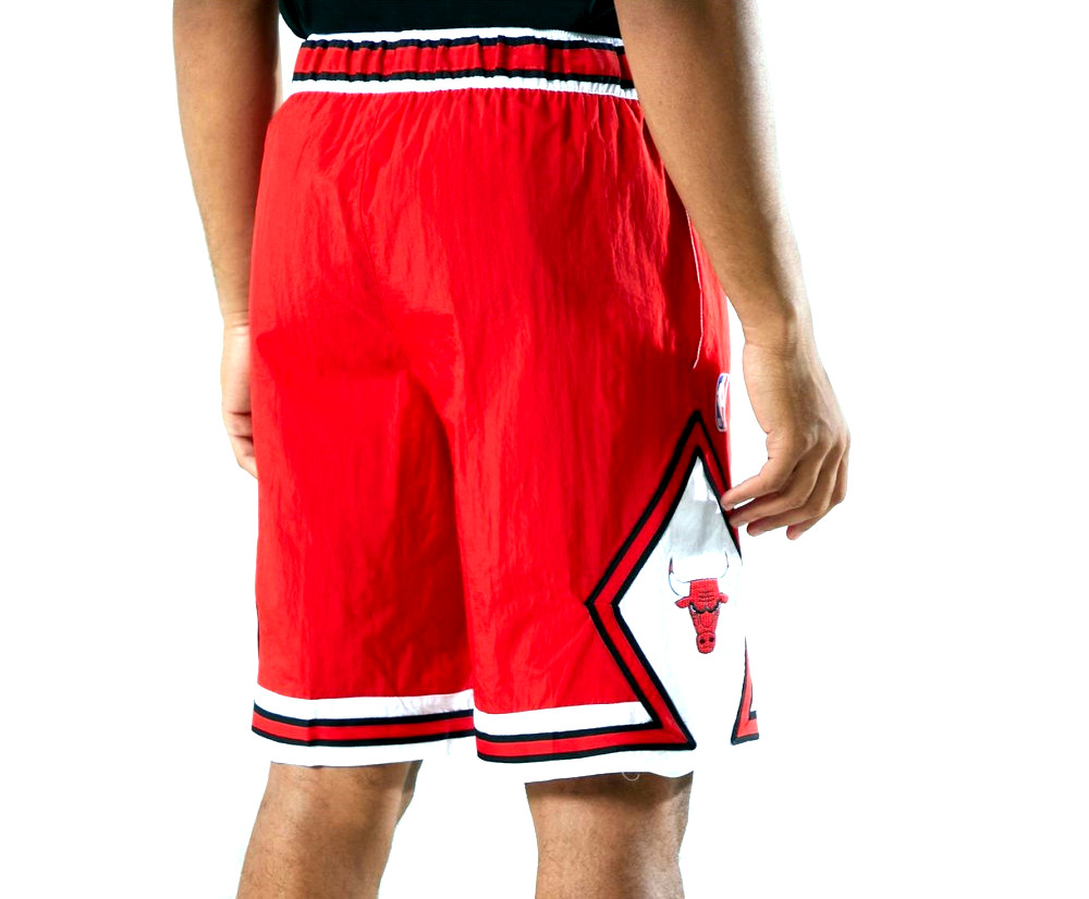 Купить Баскетбольные шорты Chicago Bulls Courtside Heritage | CV5596-657 в Москве или заказать доставку на Slamdunk.su