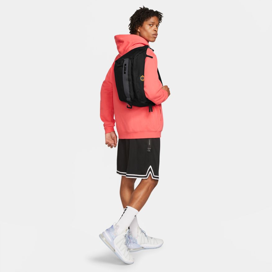 Купить Сумка Nike LeBron | DB2478-010 в Москве или заказать доставку на Slamdunk.su