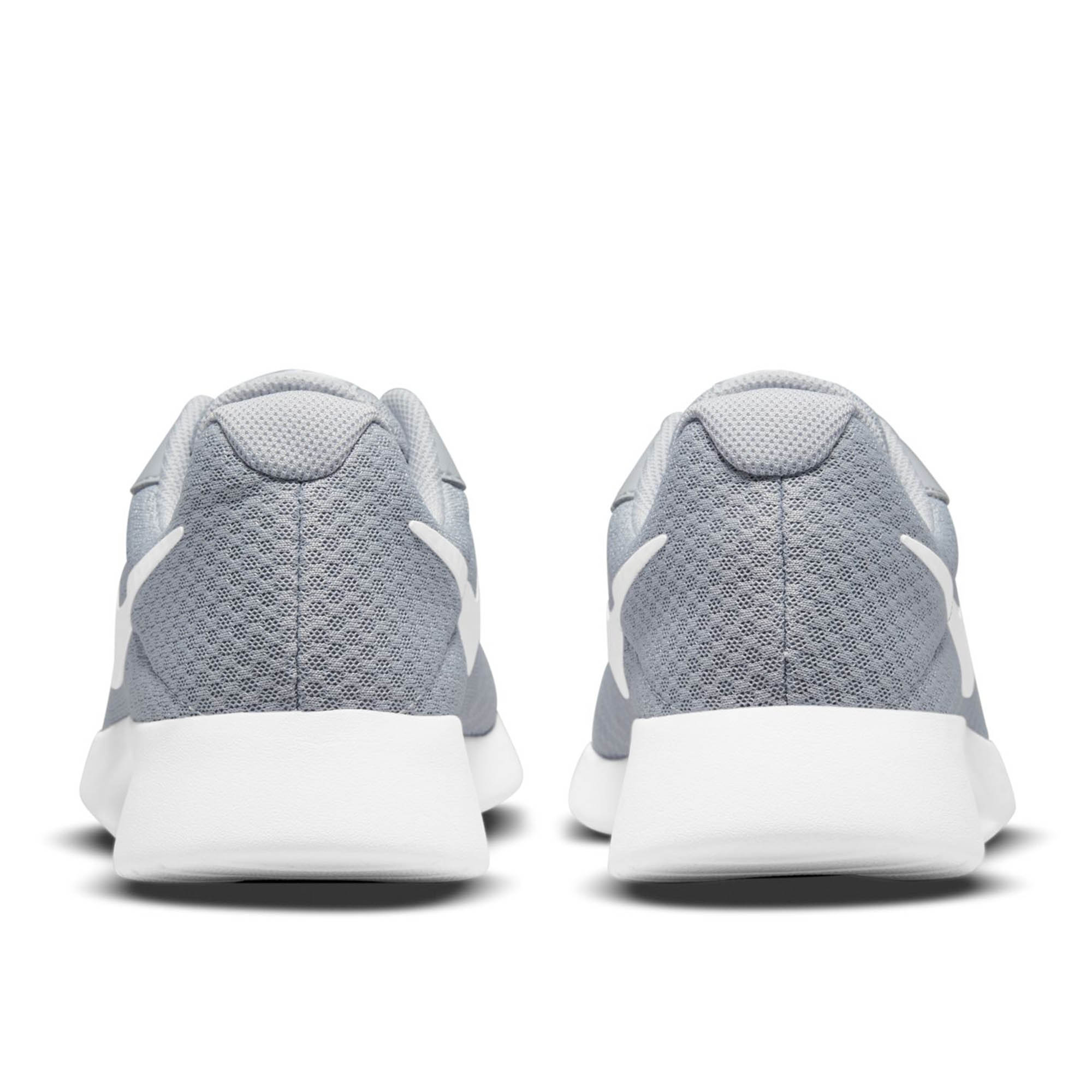 Купить Кроссовки Nike Tanjun | DJ6258-002 в Москве или заказать доставку на Slamdunk.su