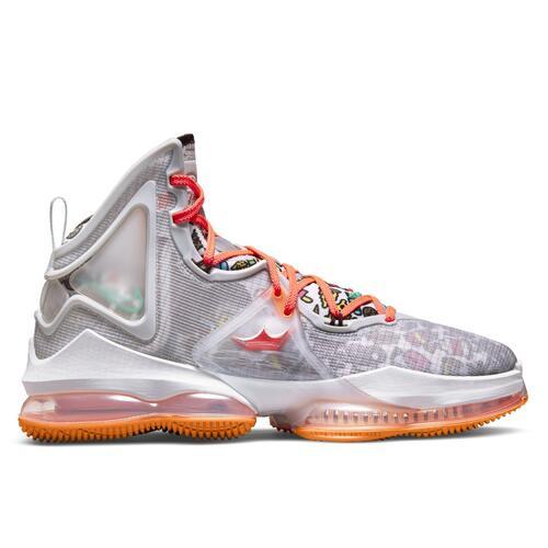 Баскетбольные кроссовки Nike LeBron 19