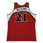 Джерси Mitchell & Ness Off Court Chenille Swingman Dominique Wilkins Atlanta Hawks 1986-87 | TFSM5882-AHA86DWIRED