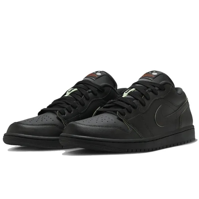 Купить Кроссовки Jordan 1 Low | HM3690-001 в Москве или заказать доставку на Slamdunk.su