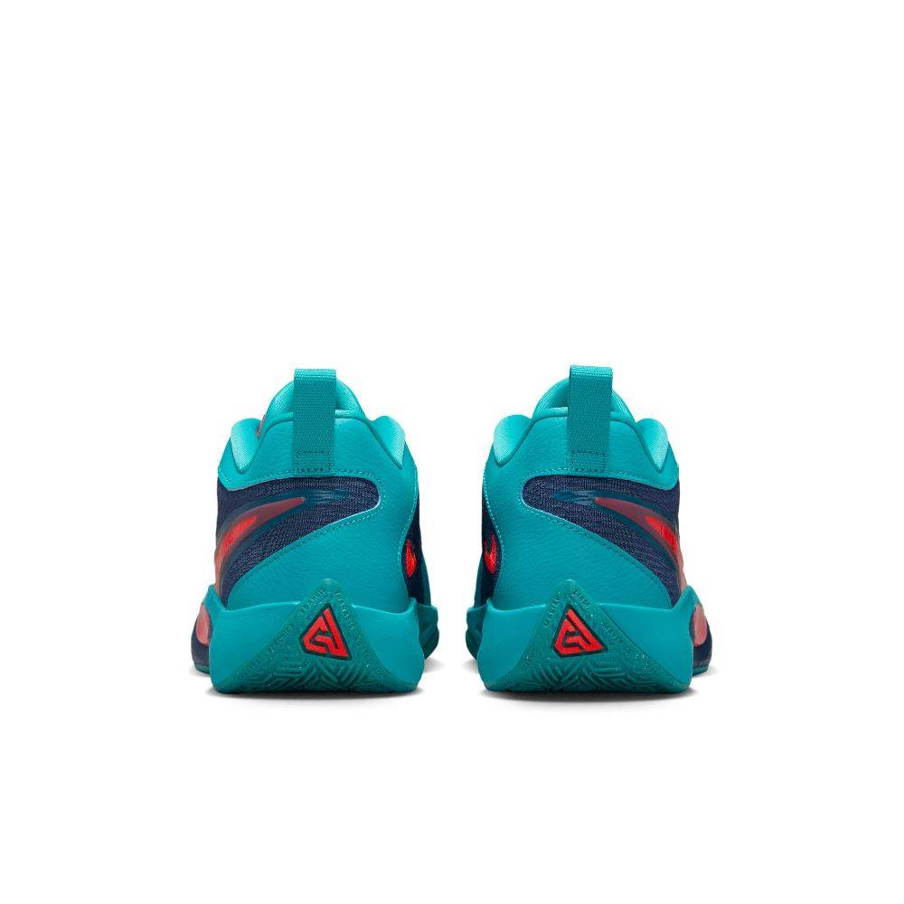 Купить Баскетбольные кроссовки Nike Freak 6 (GS) | FQ7378-300 в Москве или заказать доставку на Slamdunk.su