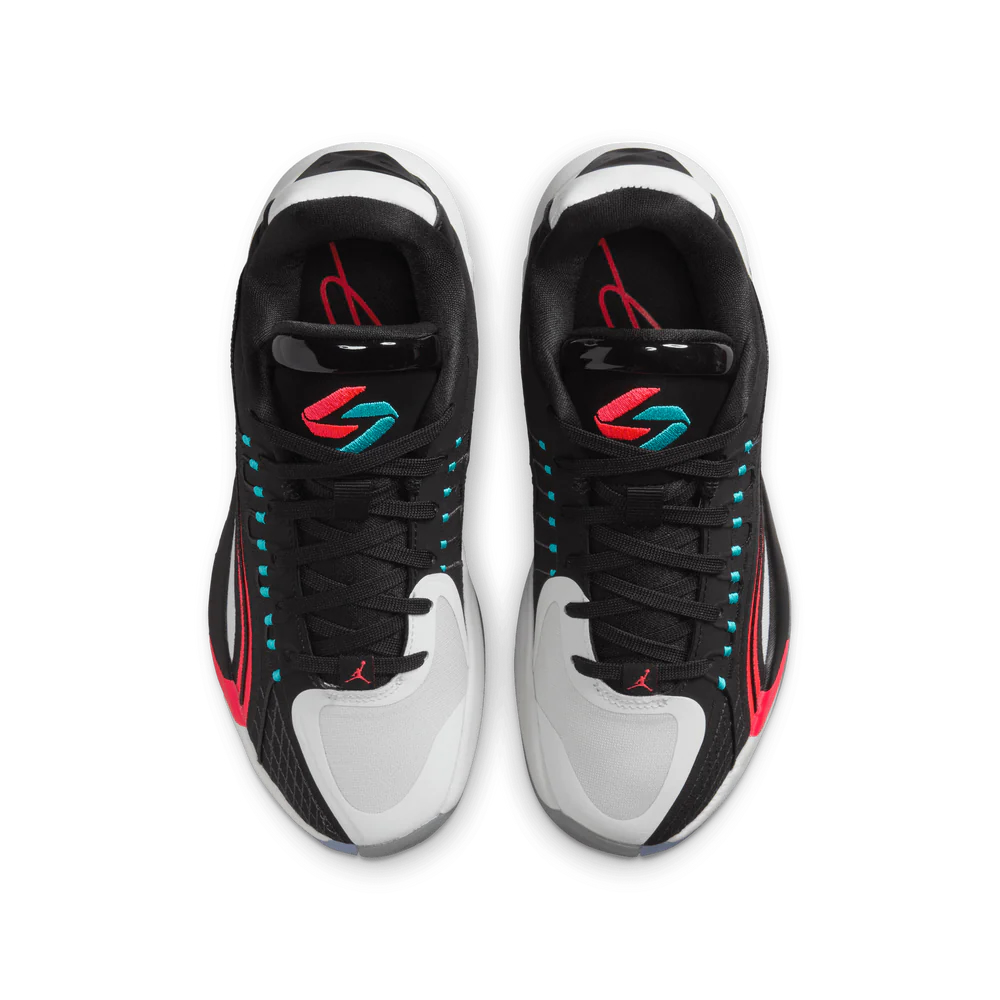 Купить Баскетбольные кроссовки Air Jordan Luka 4 GS | HJ5225-001 в Москве или заказать доставку на Slamdunk.su
