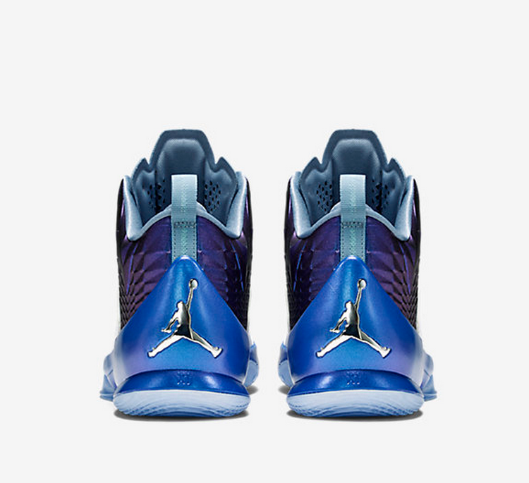 Купить Баскетбольные кроссовки Jordan Melo M11 | 716227-105 в Москве или заказать доставку на Slamdunk.su