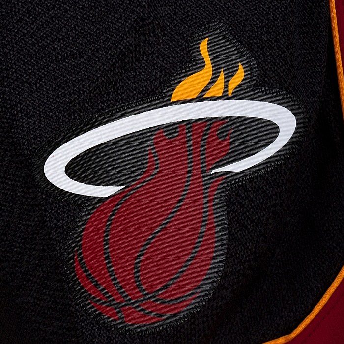Купить Шорты Adidas Miami Heat | Y32703 в Москве или заказать доставку на Slamdunk.su