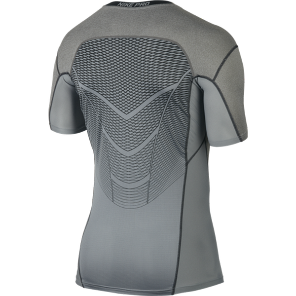 Купить Футболка Nike Pro Hypercool Comp SS | 801235-091 в Москве или заказать доставку на Slamdunk.su