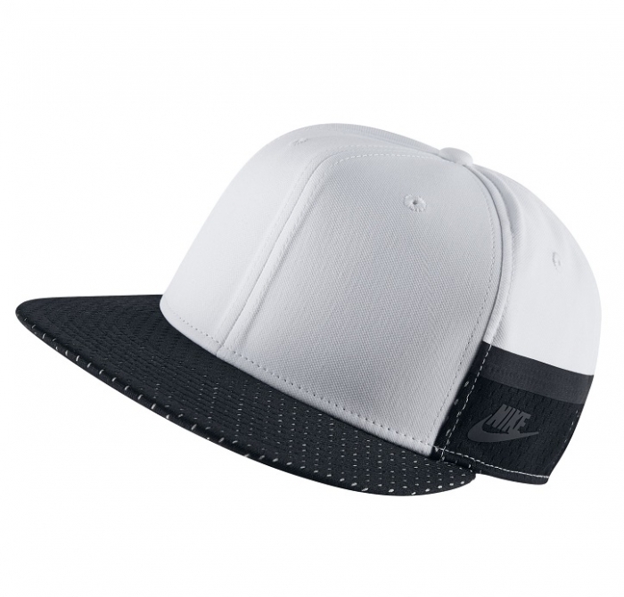 Купить Бейсболка Nike Sportswear True | 850544-100 в Москве или заказать доставку на Slamdunk.su