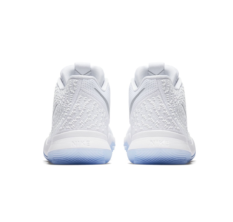 Купить Детские баскетбольные кроссовки Nike Kyrie 3 (GS) | 859466-103 в Москве или заказать доставку на Slamdunk.su
