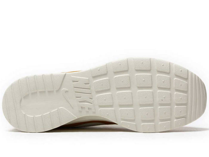Купить Кроссовки Nike Tanjun Premium | 876899-700 в Москве или заказать доставку на Slamdunk.su