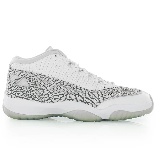Купить Кроссовки Air Jordan 11 Retro Low | 306008-102 в Москве или заказать доставку на Slamdunk.su