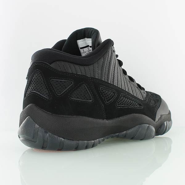 Купить Кроссовки Air Jordan 11 Retro Low | 306008-003 в Москве или заказать доставку на Slamdunk.su