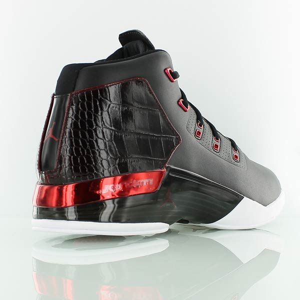 Купить Кроссовки Air Jordan 17+Retro “BULLS” | 832816-001 в Москве или заказать доставку на Slamdunk.su