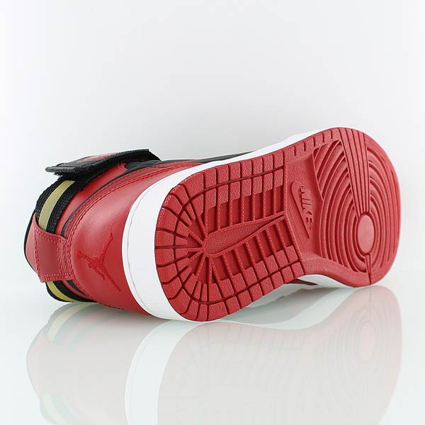 Купить Кроссовки Air Jordan 1 High Strap | 342132-002 в Москве или заказать доставку на Slamdunk.su