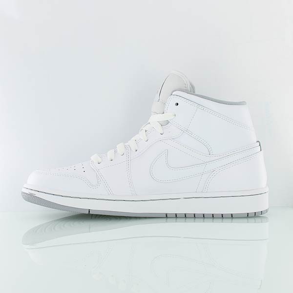 Купить Кроссовки Air Jordan 1 mid | 554724-112 в Москве или заказать доставку на Slamdunk.su