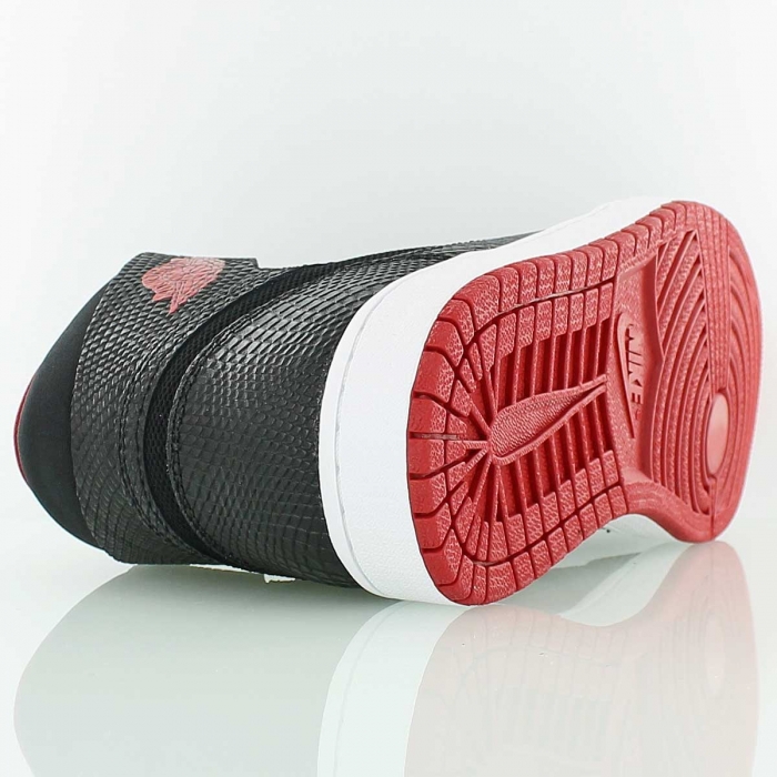 Купить Кроссовки Air Jordan 1 Retro High Nouveau | 819176-001 в Москве или заказать доставку на Slamdunk.su